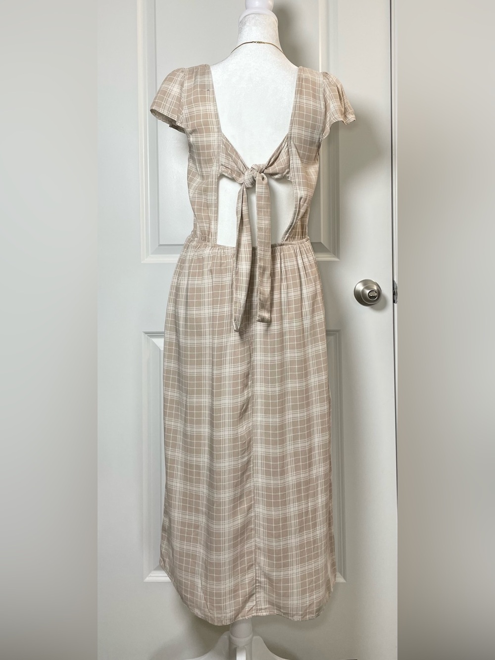 Trixxi Beige Plaid Midi Dress Women’s Medium Open Back Tie Cottagecore - Picture 9 of 13